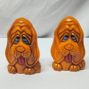 Hound Dog Plastic Salt & Pepper Shakers Set Made in Hong Kong Vintage